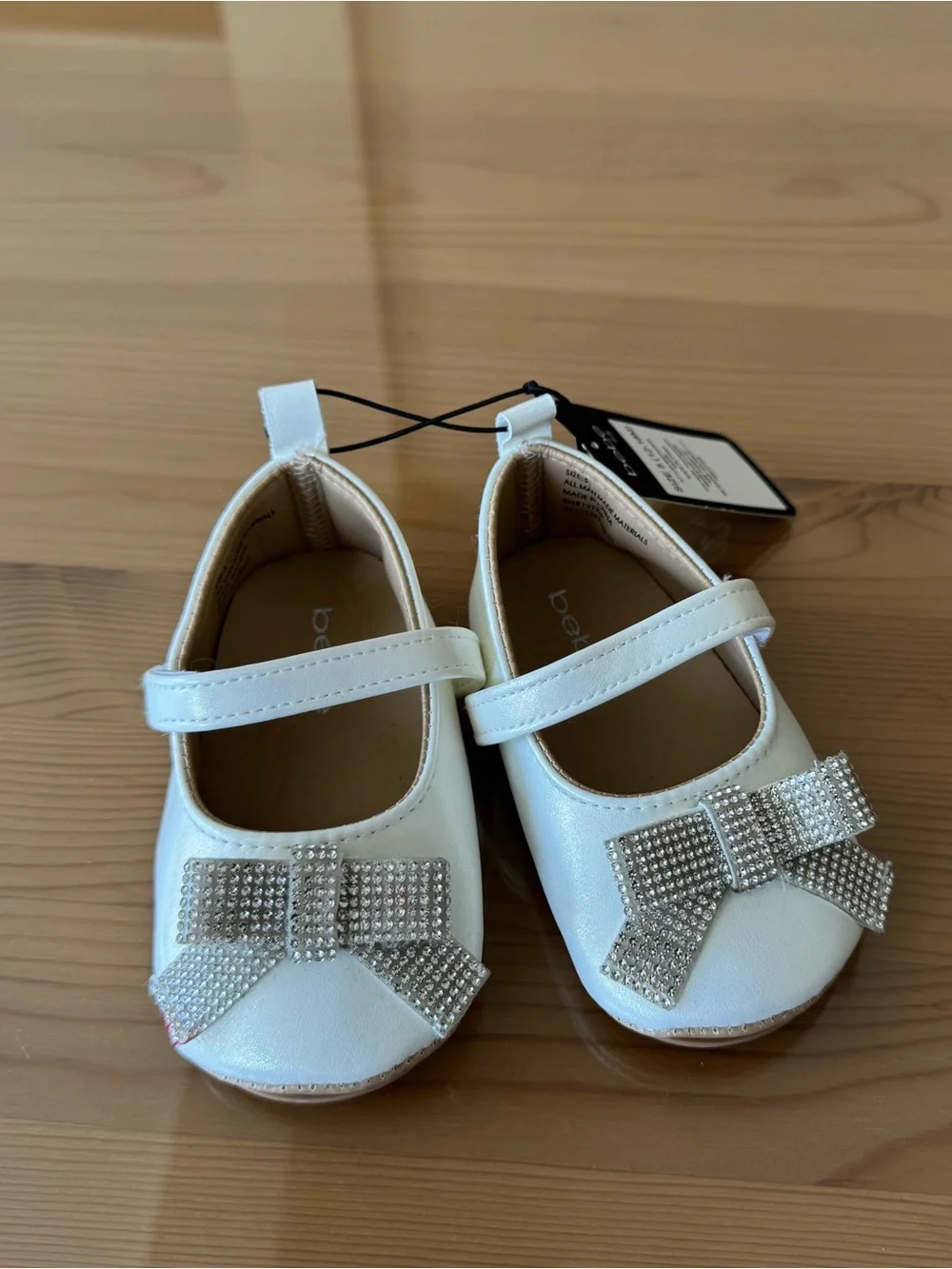 NWT Bebe Ivory Rhinestone Bow Mary Jane shoes 5T